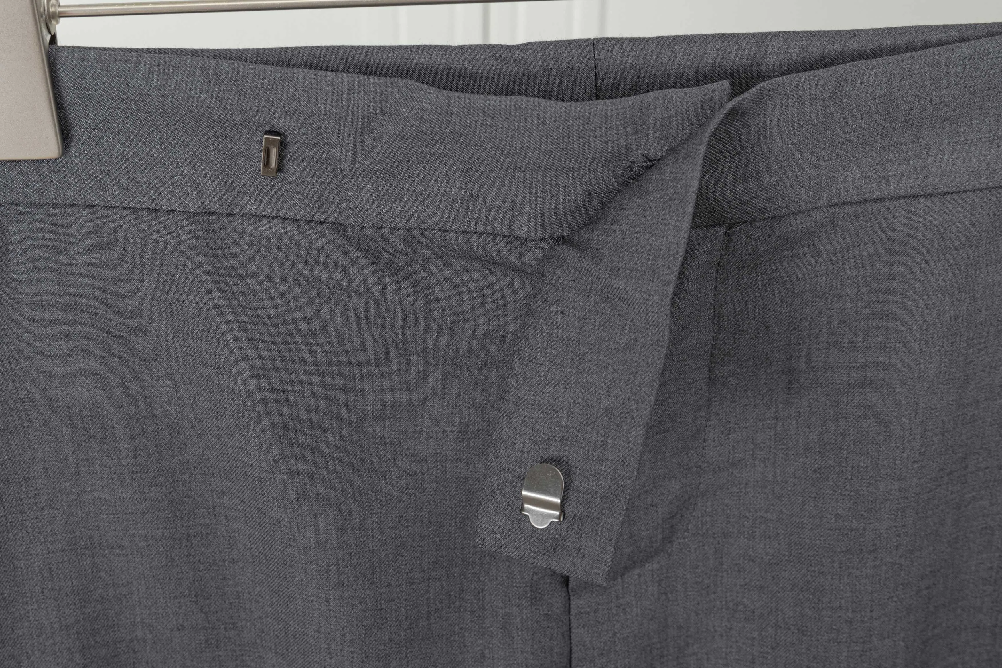 𝑻𝒉𝒐𝒎 𝑩𝒓𝒐𝒘𝒏𝒆 🇳🇱 THOM BROWNE ， ， ， Lightweight ， ， ， ， ， ， ！ TB TB ：Gray/Black Size: 0/1/2/3/4